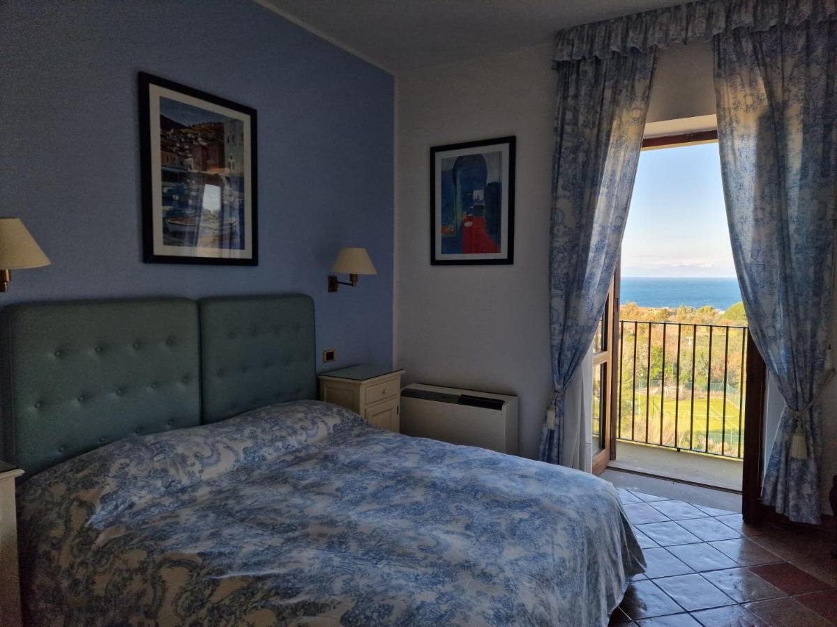 Hotel Hermitage Castellabate Exteriör bild